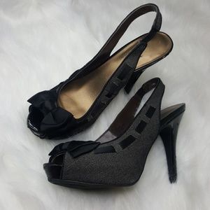 BLACK AND GREY SLING BACK HEELS